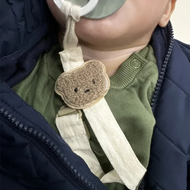 מאחז מוצץ כותנה איכותי רקום דובון לתינוק
